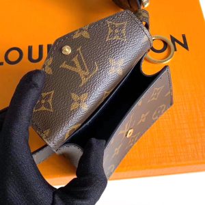 Ремень Louis Vuitton Daily Multi Pocket