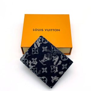 Кошелек Louise Vuitton