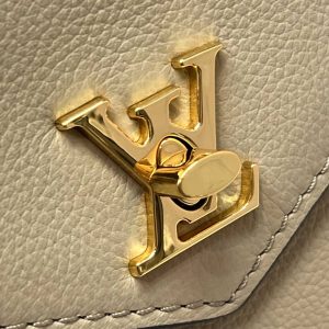Сумка Louis Vuitton Mylockme Chain