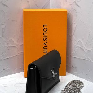 Сумка Louis Vuitton Mylockme Chain