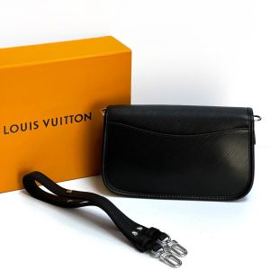 Сумка Louis Vuitton Buci