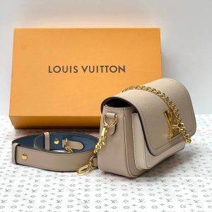 Сумка Louis Vuitton Lockme Tender